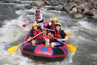 Destinasi Wisata Favorit Sekitar Borobudur yang Menarik